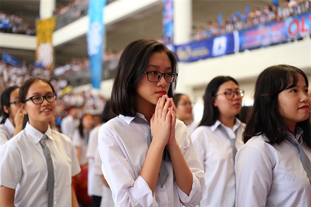 ...nhưng thẫn thờ, tiếc nuối khi Huy Hoàng không kịp vượt Phan Đăng Nhật Minh