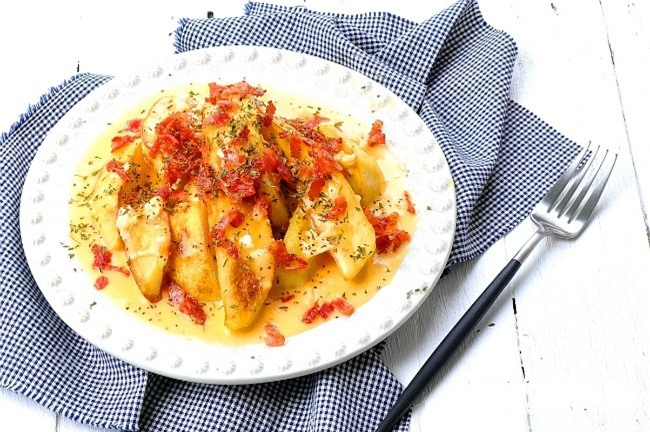 Khoai tây chiên sốt phô mai - món ăn vặt mới toanh khó chối từ - Ảnh 5.