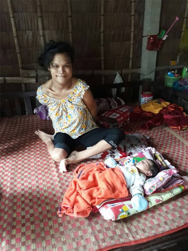 Xót cảnh người mẹ điên ú ớ chăm con gái 10 ngày tuổi không biết mặt bố là ai vì bị hiếp dâm - Ảnh 7.