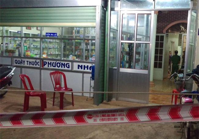 dong nai: thai phu voi bo chong bi dam thuong vong trong tiem thuoc - 1