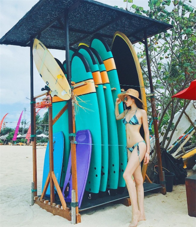 Xem clip không photoshop mới thấy đôi chân "tỷ lệ vàng" của Kỳ Duyên chẳng xinh như tưởng tượng! - Ảnh 4.