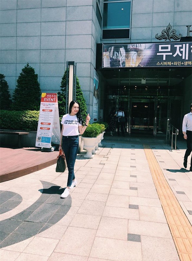 Hương Baby vợ ca sĩ Tuấn Hưng, từ cô PG đen nhẻm tới nữ doanh nhân gợi cảm, sành điệu - Ảnh 22.