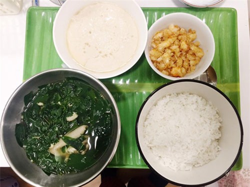 con dau hoang mang cau cuu dan mang vi sau sinh me chong cho an mi nau ca - 7