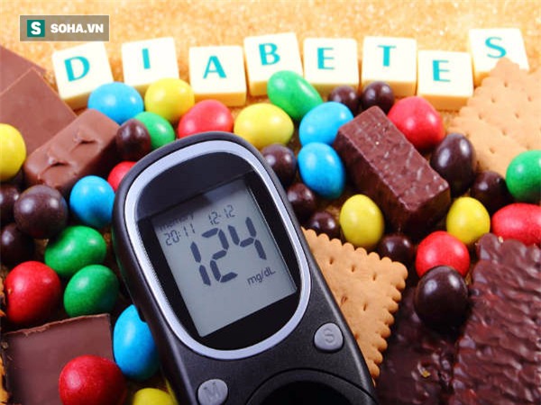 Nước tiểu có bọt: Dấu hiệu báo động không thể bỏ qua - Ảnh 2.