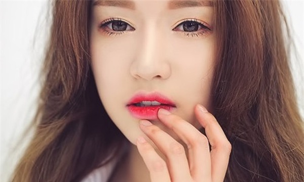 Cach tay trang dung cach giup sach da ngua mun