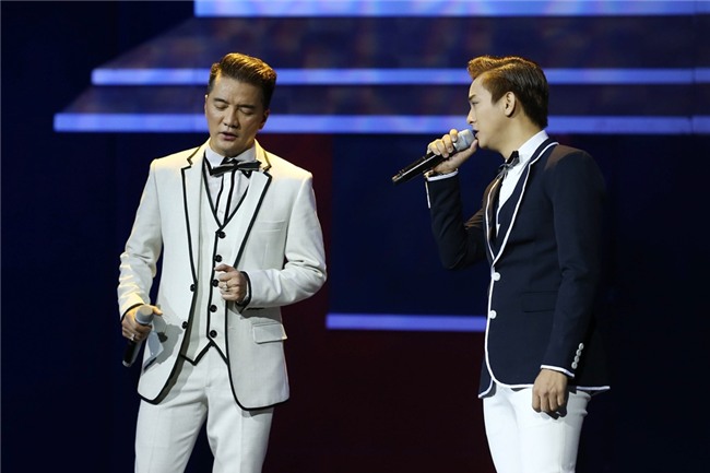 Khán giả rùng mình khi Đàm Vĩnh Hưng làm mới ca khúc bằng nhạc đám ma-4