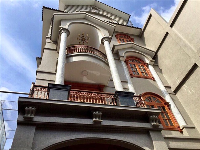 can canh can biet thu toan do go rao ban... 55 ty dong khien dan mang tranh cai gay gat - 3