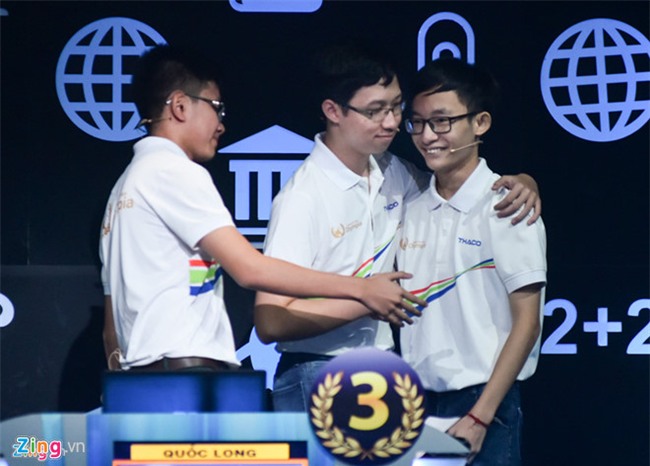 Nhat Minh nhan 'bao' loi moi ket ban Facebook sau khi vo dich Olympia hinh anh 1