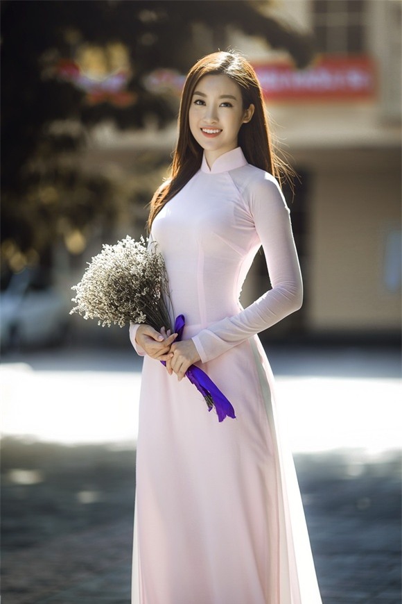 Hoa hậu mỹ linh,hoa hậu việt nam 2016,mỹ linh chụp kỷ yếu,Hoa hậu