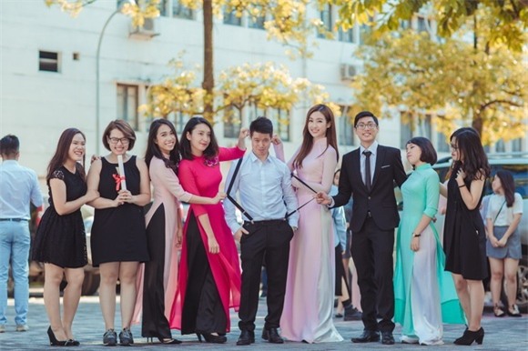 Hoa hậu mỹ linh,hoa hậu việt nam 2016,mỹ linh chụp kỷ yếu,Hoa hậu