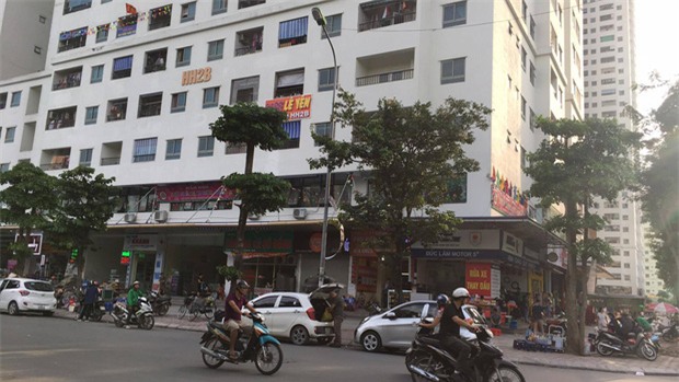 Cô gái ném dao thớt từ tầng 11 chung cư Linh Đàm có biểu hiện trầm cảm sau sinh - Ảnh 3.