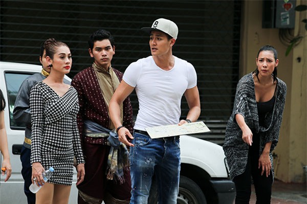 cu dan mang soi suc, nghi ngo nguoi dan ong  lam khanh chi me dam tiep theo la... vinh thuy - 3