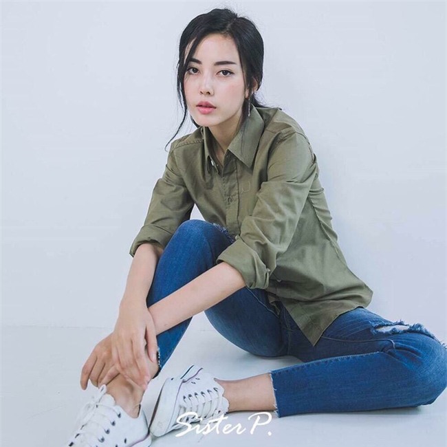 Mặc sơmi tối màu sẽ không còn già nếu bạn nằm lòng 4 bí kíp này - Ảnh 19.