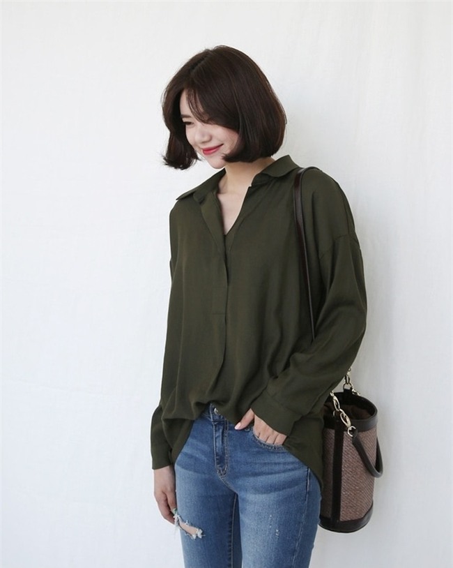 Mặc sơmi tối màu sẽ không còn già nếu bạn nằm lòng 4 bí kíp này - Ảnh 7.