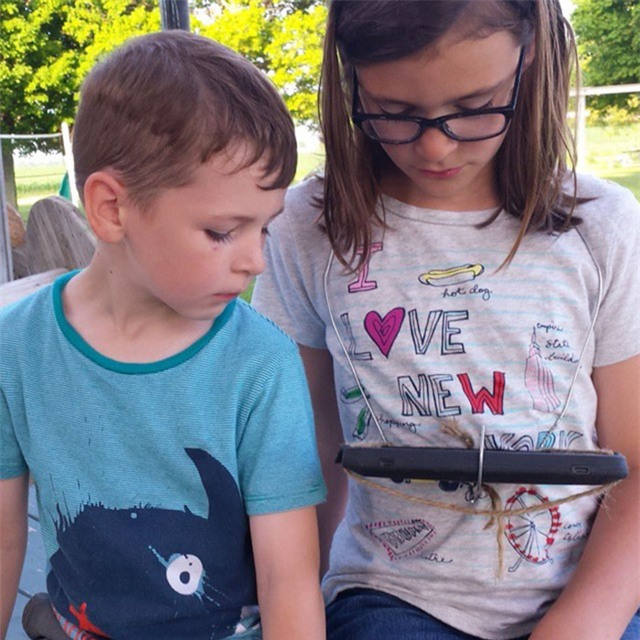 Xem phim, chơi game trên máy tính bảng một cách hiệu quả mà không mỏi tay.