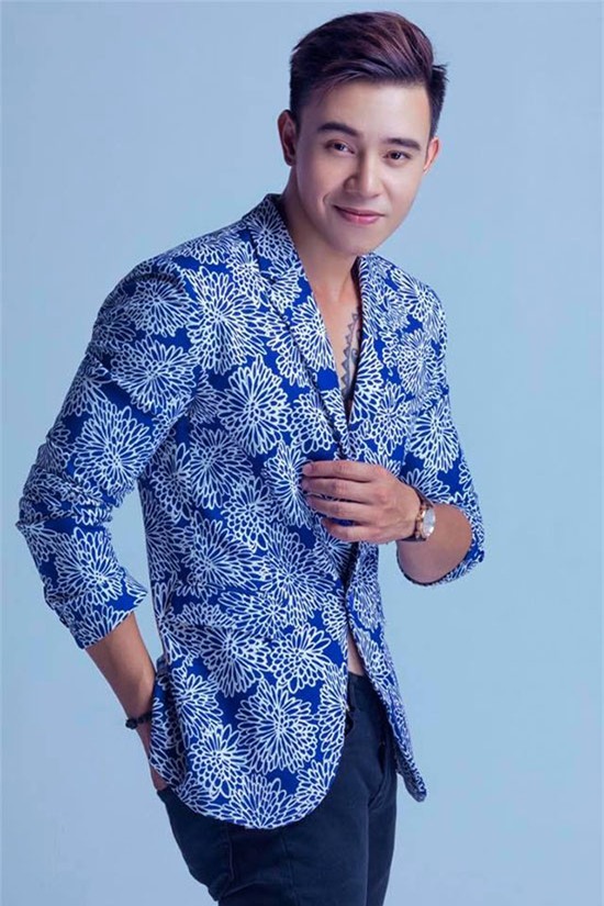 đông hùng, đông hùng vỡ nợ, đông hùng tố mẹ, làng sao, tin giải trí