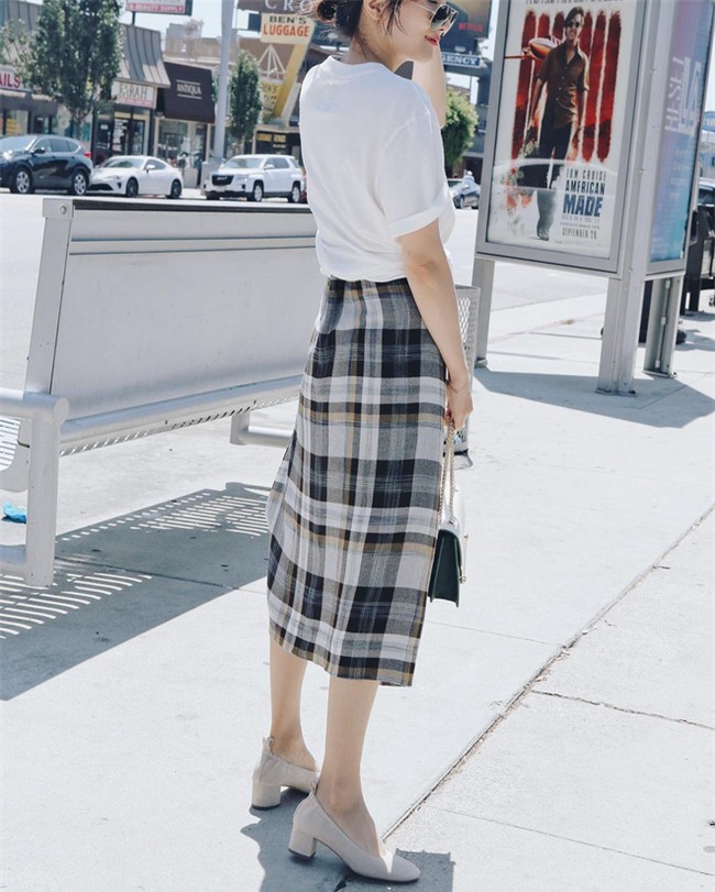 Toàn chọn đồ khó nhằn nhưng các quý cô châu Á vẫn mix siêu nuột mới tài chứ!  - Ảnh 6.