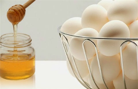 Dung loai mat na chong lao hoa tu nhien nay con tot hon ca uong collagen