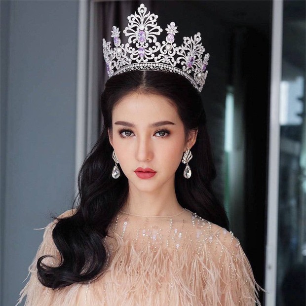 Hậu đăng quang, Hoa hậu chuyển giới Thái Lan 2017 lại khiến dân tình náo loạn vì đẹp đến mức khó tin - Ảnh 3.