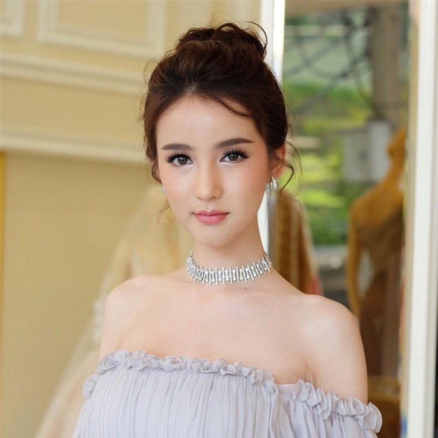 Hậu đăng quang, Hoa hậu chuyển giới Thái Lan 2017 lại khiến dân tình náo loạn vì đẹp đến mức khó tin - Ảnh 9.