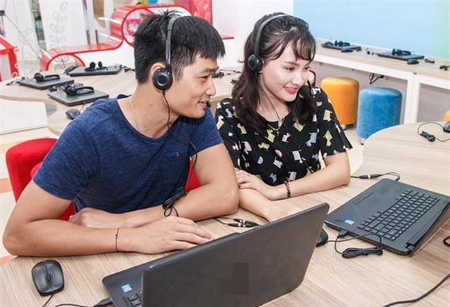 Sau scandal 'tha thinh', Bao Thanh lien tuc chung minh hanh phuc ben chong