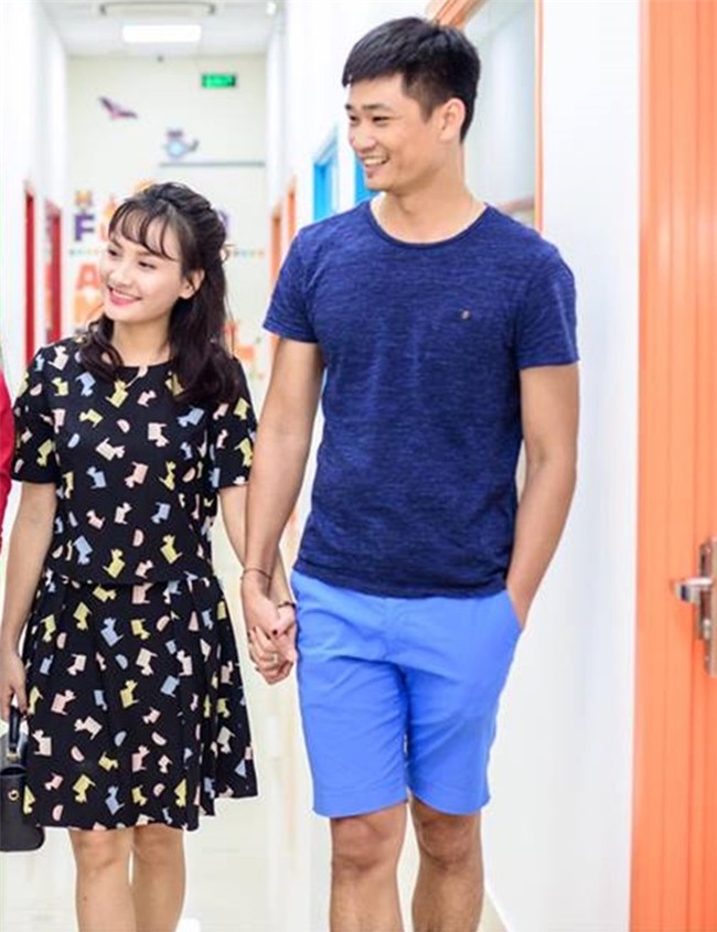 Sau scandal 'tha thinh', Bao Thanh lien tuc chung minh hanh phuc ben chong