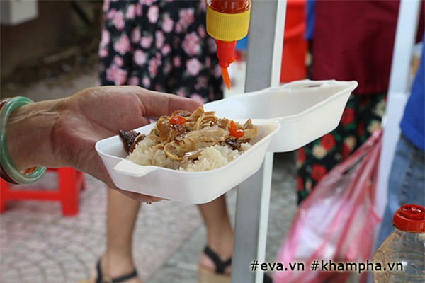 can canh thien duong mon an ngon - bo - re tai pho hang rong dàu tien ỏ sai gon - 5