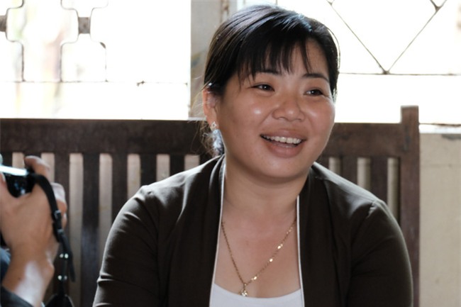 Nhìn cách người mẹ điên chăm sóc con gái sơ sinh 15 ngày tuổi ai cũng xúc động vì tình mẫu tử - Ảnh 19.