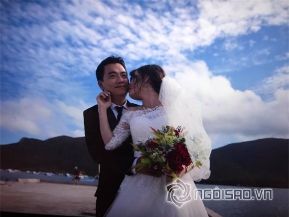 Duc An tiet lo phan ung cua Ngoc Thuy khi bo me ruot moi ve du dam cuoi em trai