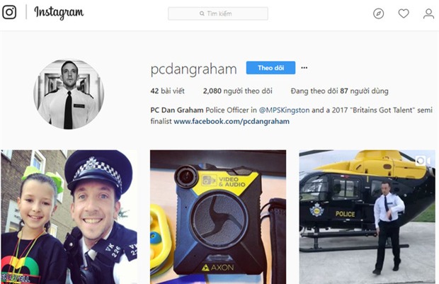 “Soái ca cảnh sát gây chú ý với điệu nhảy tưng bừng trong lễ hội Notting Hill lớn nhất nước Anh - Ảnh 3.