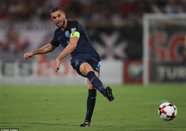 Henderson được trao băng đội trưởng tuyển Anh