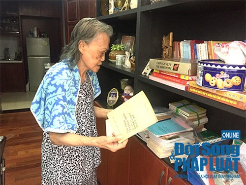 nguoi phu nu keo quoc ky ngay 2/9/1945 va nhung ky niem kho phai - 2