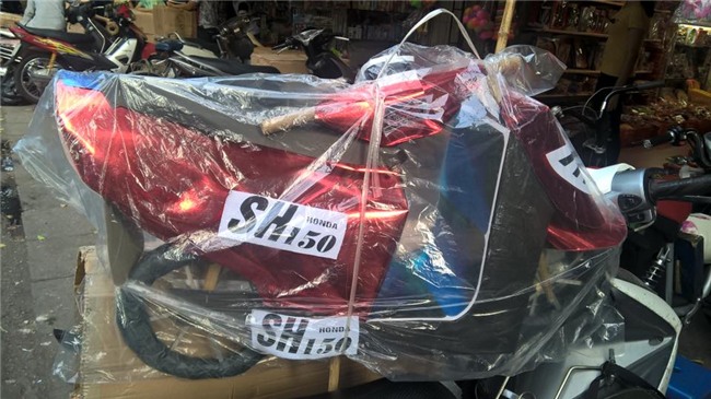 choang voi hang ma hinh do lot, biet thu kem osin cho nguoi am trong mua bao hieu vu lan - 7