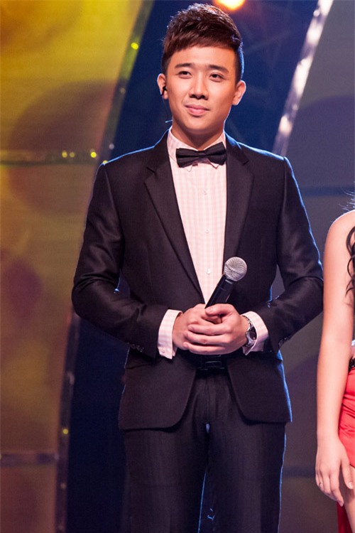 loat sao nam cung "lan dan duong quan ao" chang thua gi tran thanh - 3