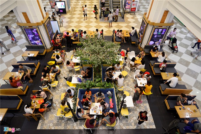 Pho di bo, trung tam thuong mai chat cung nguoi dem 2/9 hinh anh 11