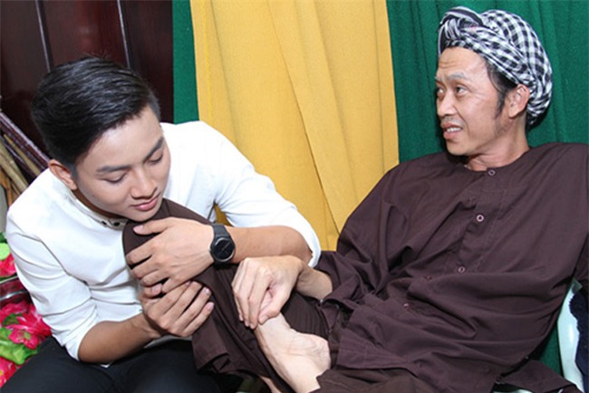 dam "treu" hoai linh tren ghe nong, xuan bac lieu co kem canh dan anh? hinh anh 12