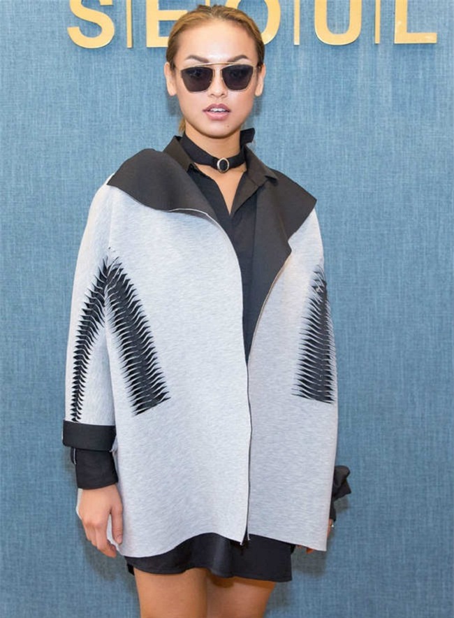 that bat ngo, lan da “banh mat” cua mai ngo dang khien chi em sot xinh xich - 1