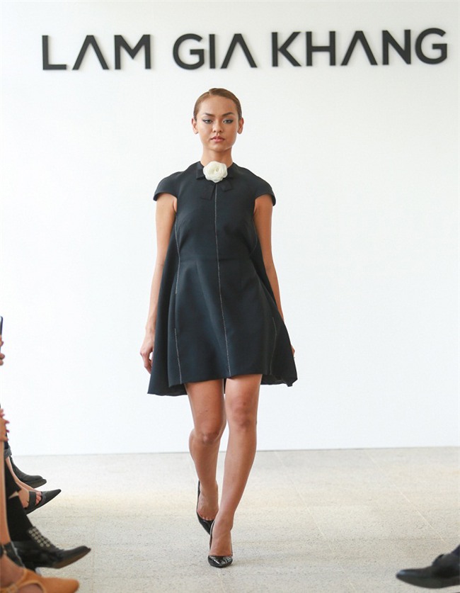 that bat ngo, lan da “banh mat” cua mai ngo dang khien chi em sot xinh xich - 6