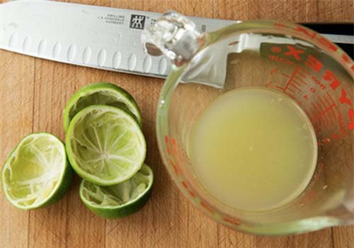 1 qua chanh - 3 cach tay trang rang cuc hieu qua ai cung nen biet - 2