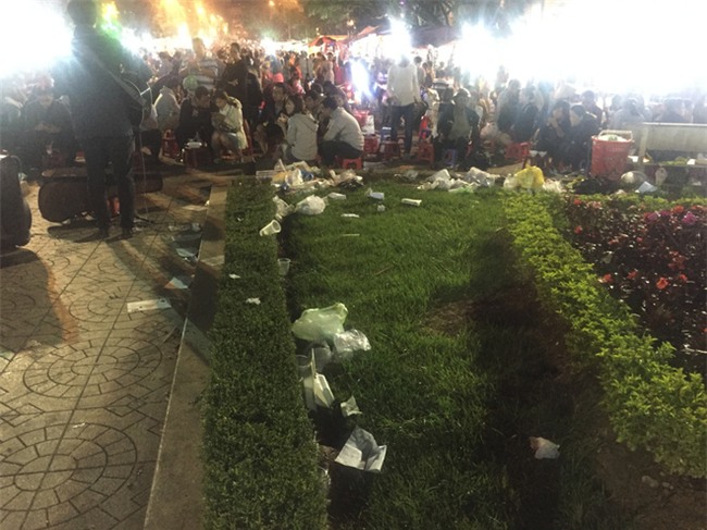 Nhắc nhở người bán hàng, cô lao công ở Đà Lạt nhận lại câu nói: Không xả rác thì lấy việc đâu các cô làm! - Ảnh 7.