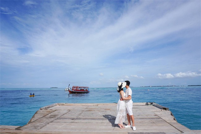 Hường Chuối – Hotmom 9x cùng bạn trai giấu mặt ngao du “Thiên đường Maldives” hết 85 triệu - Ảnh 3.