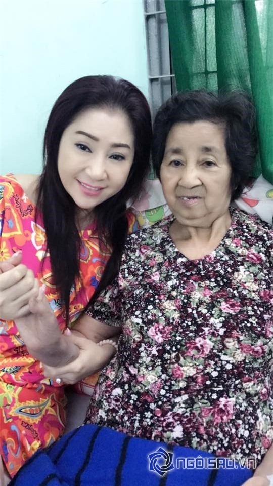 sao việt, sao việt mùa vu lan, sao việt báo hiếu, sao việt tặng quà cha mẹ mùa vu lan, lễ vu lan