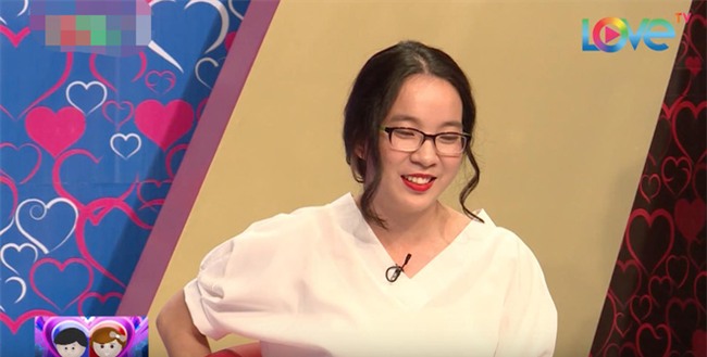 Chàng dân chơi gây tranh cãi khi làm hành động này với bạn nữ tại Bạn muốn hẹn hò - Ảnh 5.