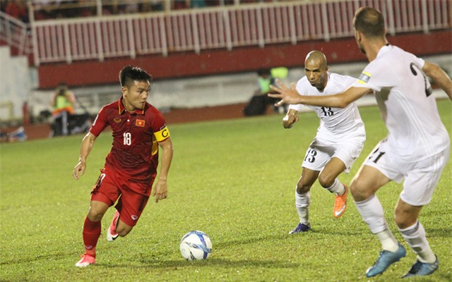 ... nhưng cần lưu ý đến chi tiết khoảng 2 tháng quá, hầu hết các tuyển thủ quốc gia Việt Nam chưa đá trận chính thức nào, do V-League nghỉ quá dài ngày (ảnh: Trọng Vũ)