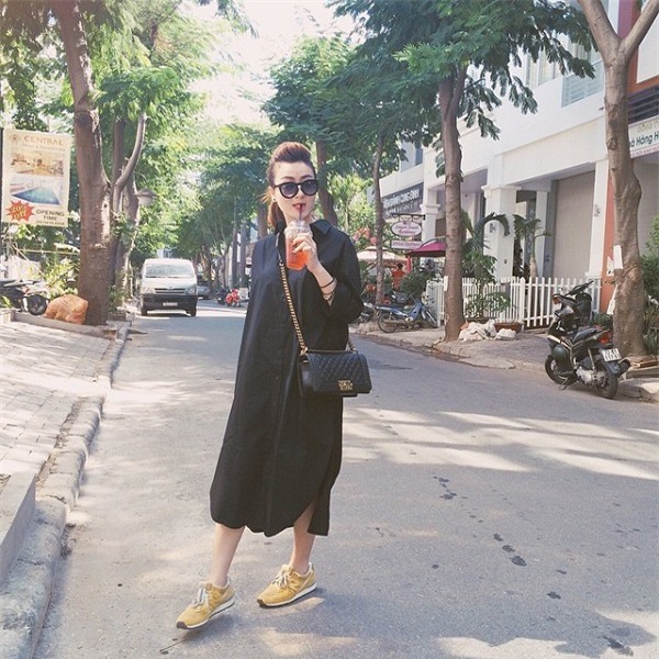 Dù ngoài kia có la liệt những thiết kế mới, thì phái đẹp vẫn luôn mê mệt 5 đôi sneaker này - Ảnh 29.