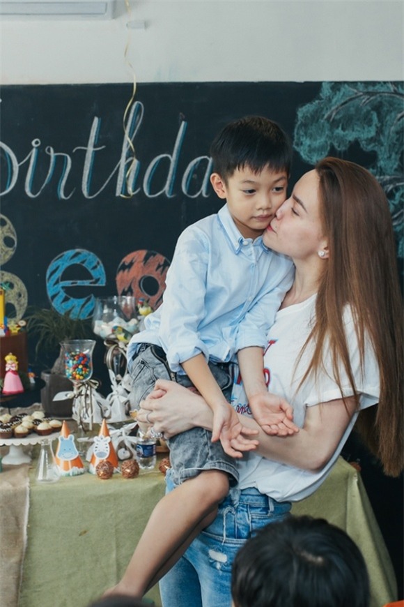 chuyện làng sao,sao Việt,Hà Hồ,Cường Đô la