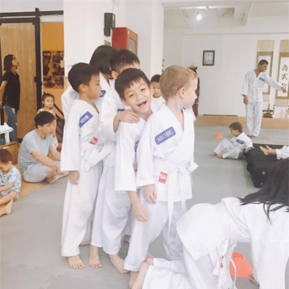 chuyện làng sao,sao Việt,Hà Hồ,Cường Đô la