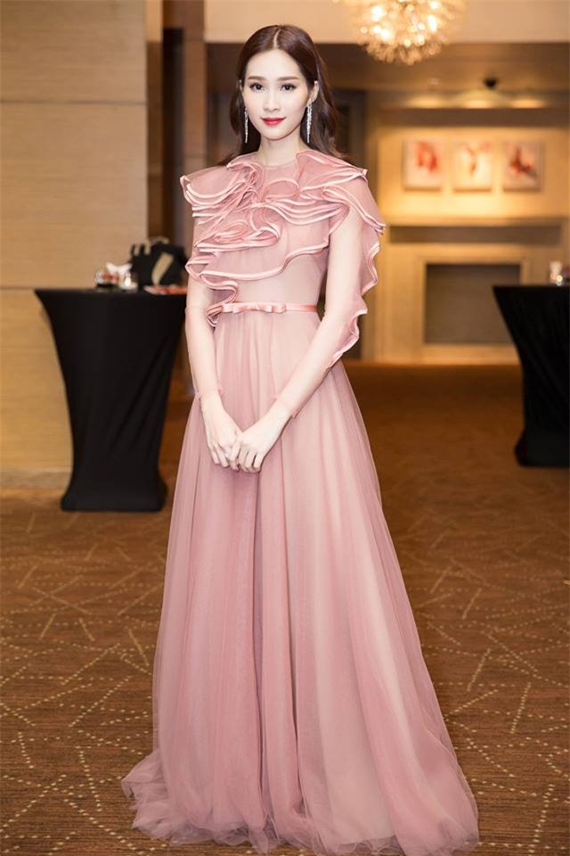 hh thu thảo chuọng vay mỏng nhu suong, bảo sao hóa 