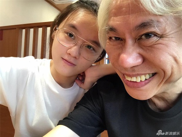 Đăng ảnh tự sướng khoe hạnh phúc, cặp đôi ông cháu tiếp tục hứng chịu đủ mọi búa rìu dư luận - Ảnh 1.