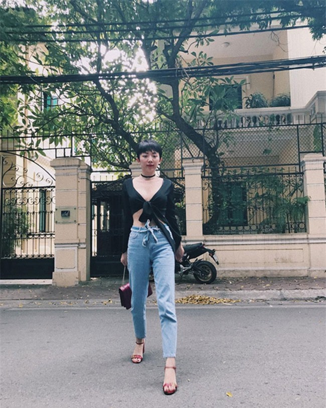 tuong chi co gai tay moi dam mac nhung thieu nu viet da manh dan sam ao so mi lung - 8